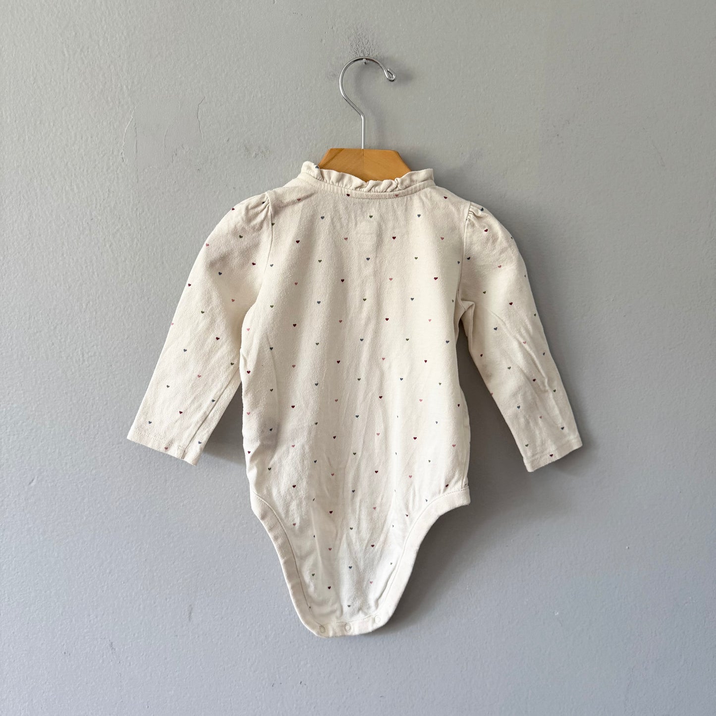 Gap / Long sleeve onesie / 12-18M