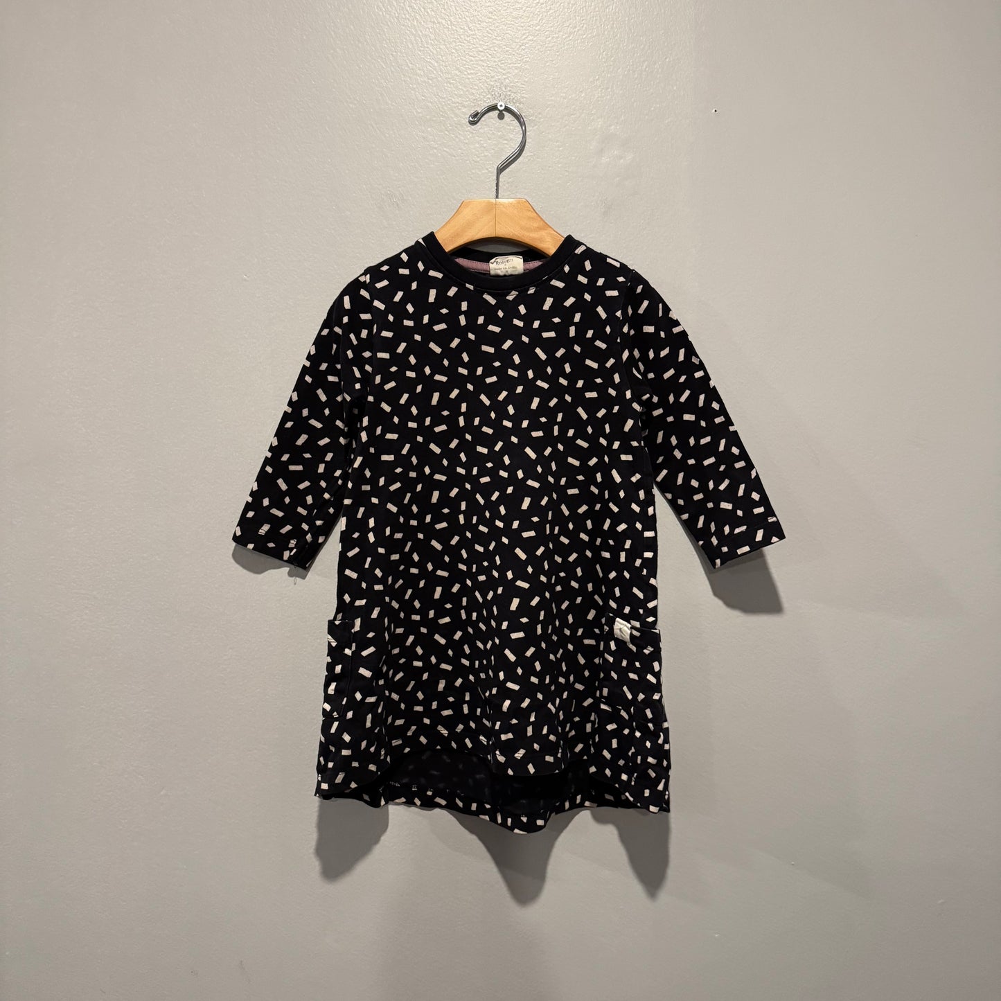 Turtledove London / Black beige long sleeve dress	/ 3-4Y