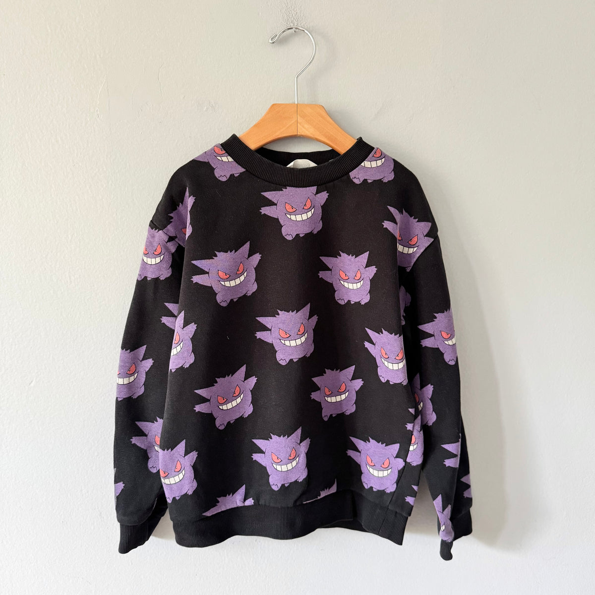 H&M x Pokemon / Black sweatshirt / 7-8Y