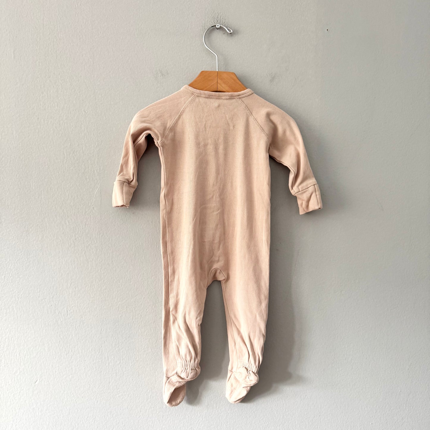 Susukoshi / Light pink beige romper / 0-3M