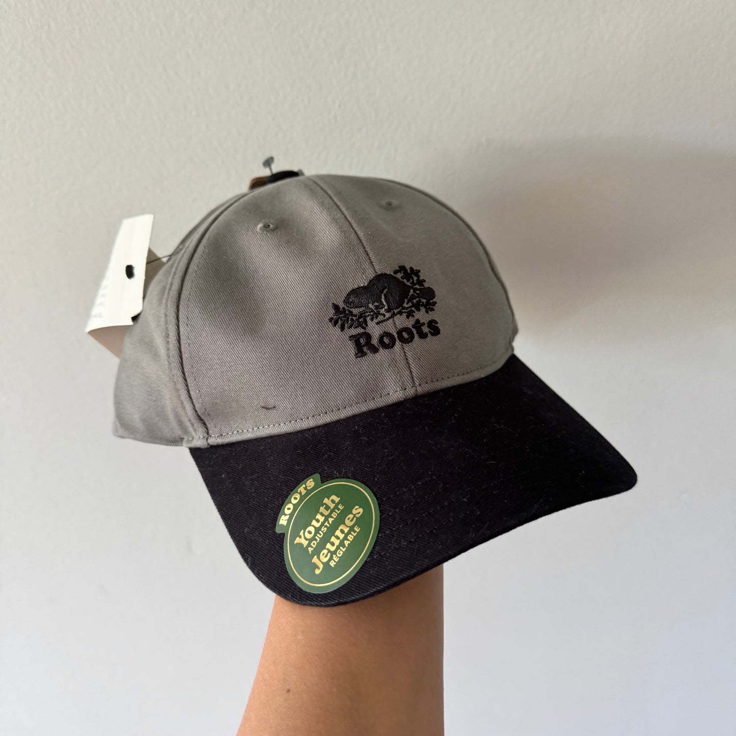 Roots / Grey x black logo cap / Youth - New with tag