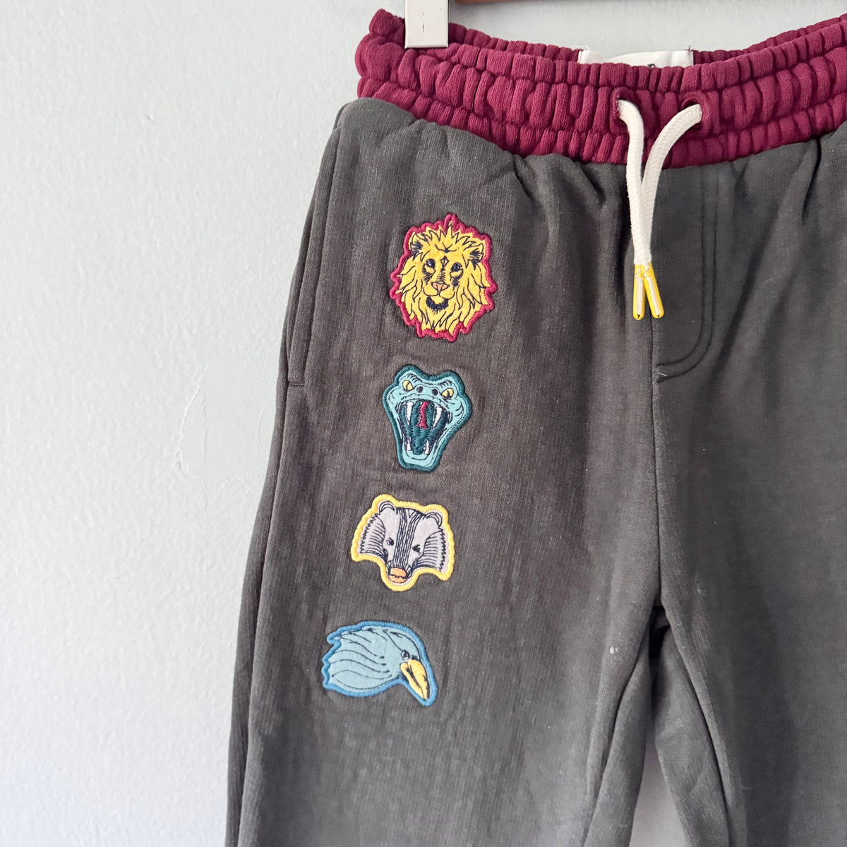 Harry Potter x M&S / Dark grey sweatpants / 7-8Y