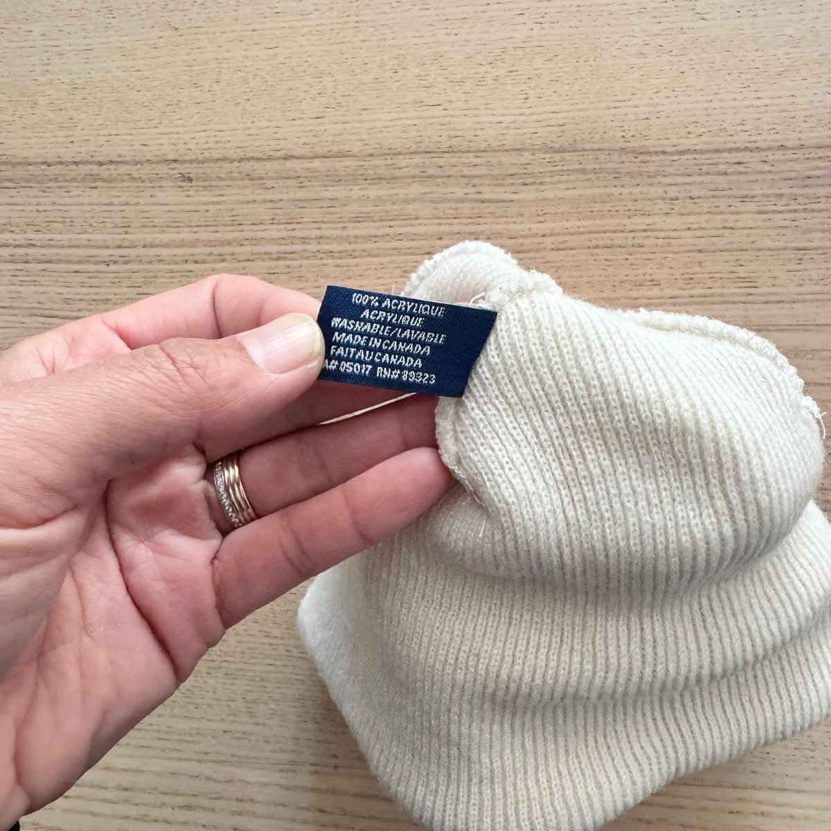 Roots / White beanie / 12-24M