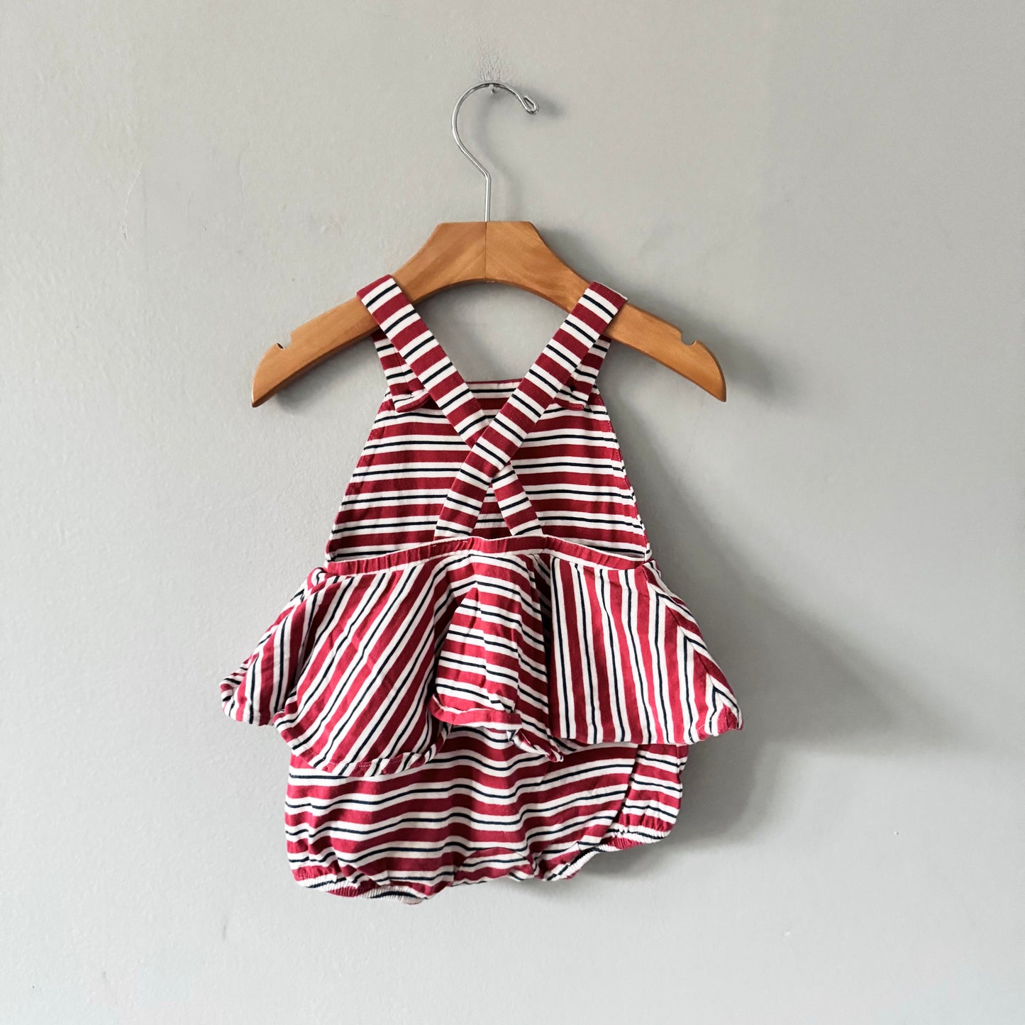 Polo Ralph Lauren / Barboteuse salopette rayée rouge / 6M