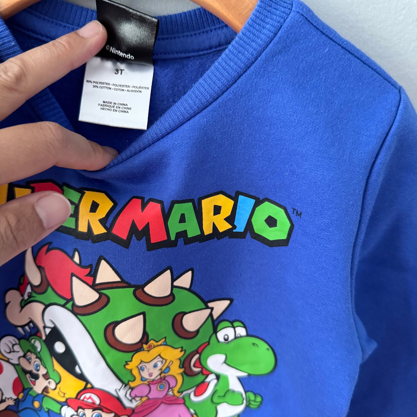 Super Mario / Blue sweatshirt / 3T
