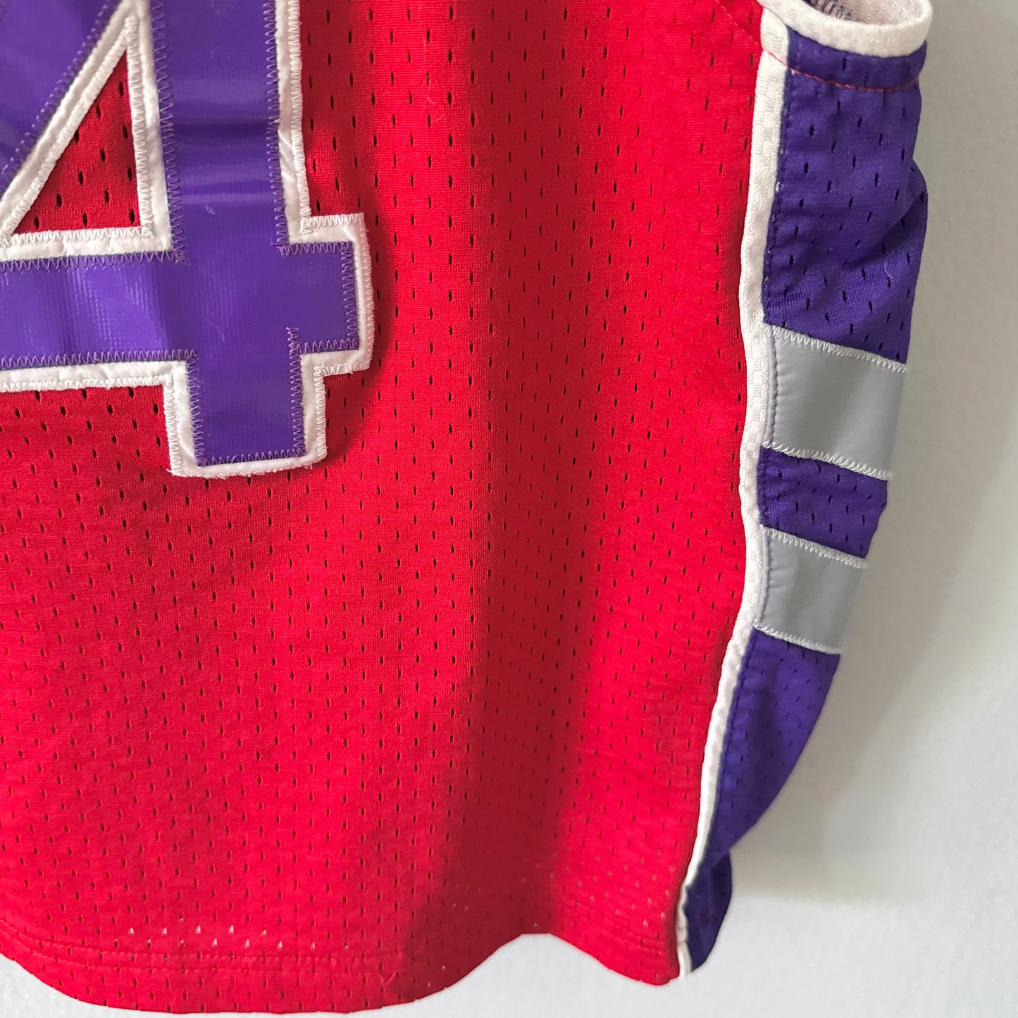 Vintage NBA x Champion / Toronto Raptors jersey #4 / 6-8Y
