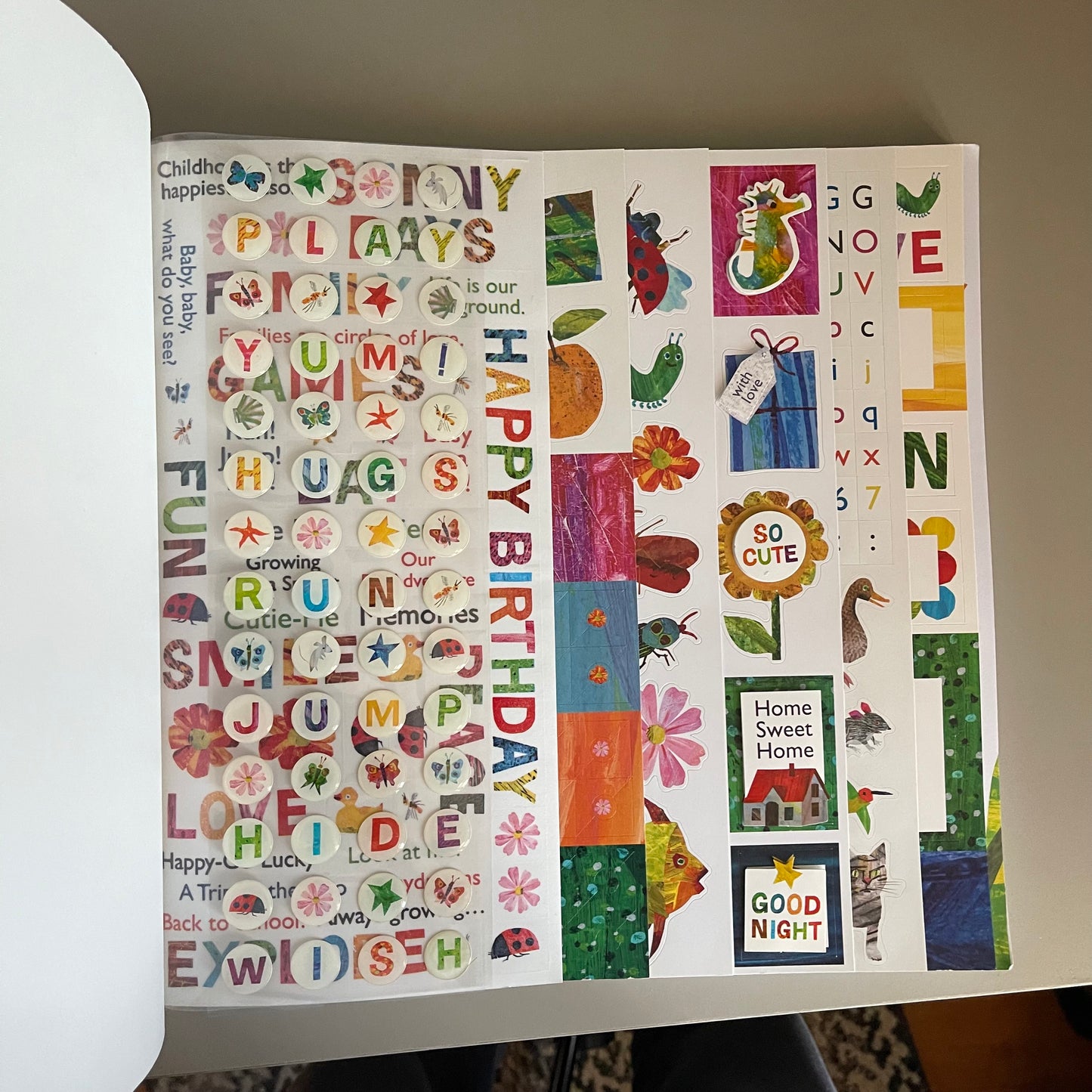 [Brand New] The World of Eric Carle - Deluxe Scrapbooking Simple 1-2-3