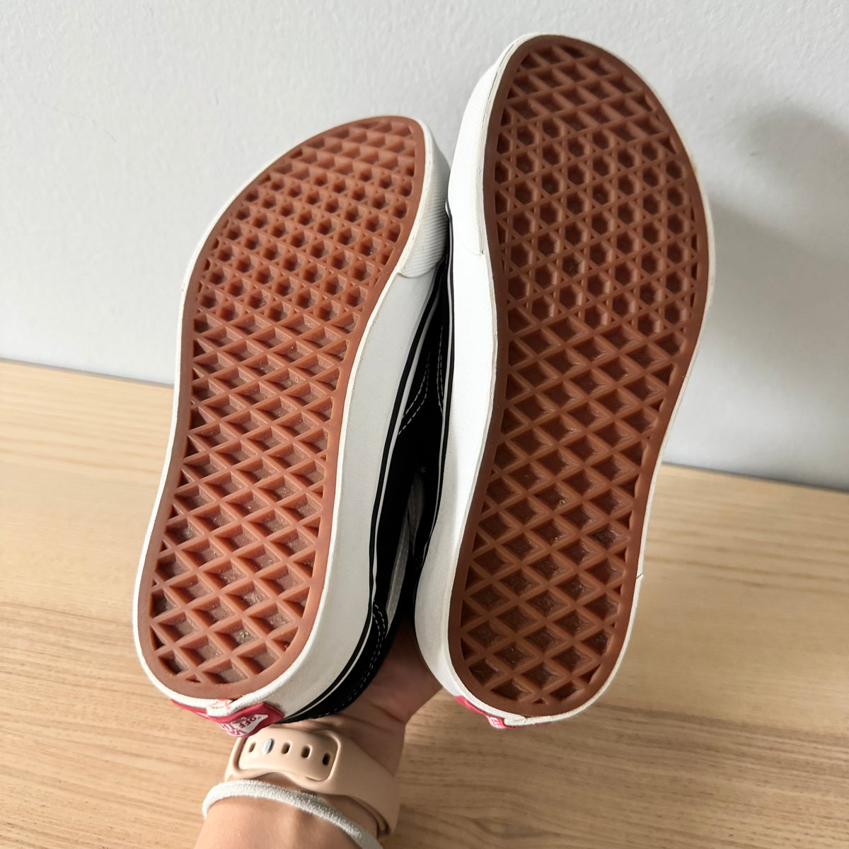 Vans / Sneaker / J4