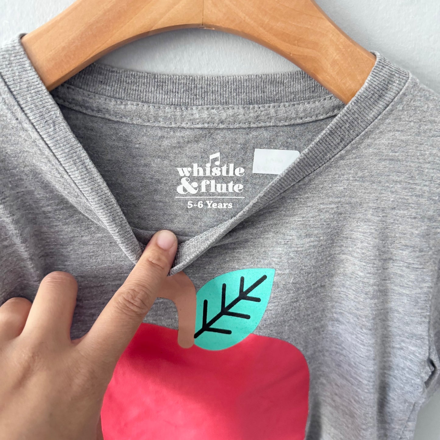 Whistle & Flute / Apple T-shirt / 5-6Y