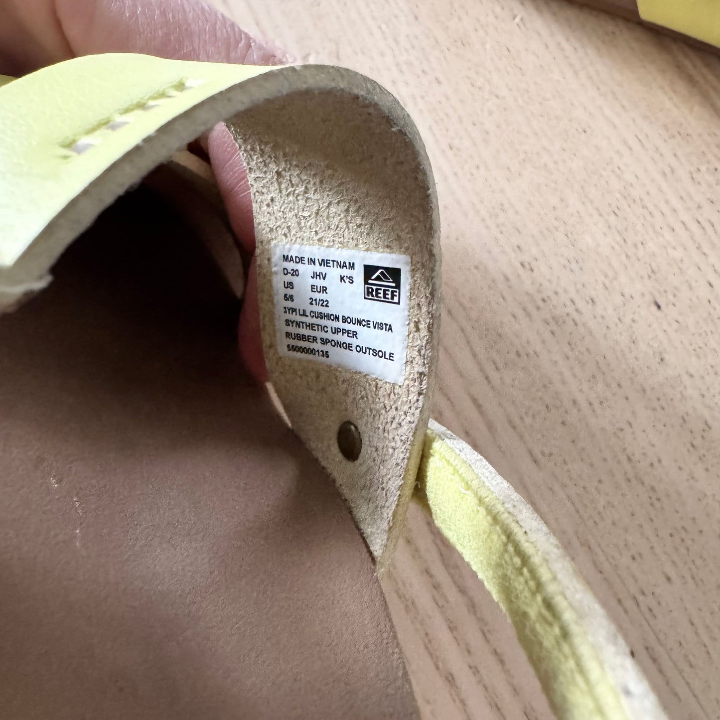 Reef / Sandales jaunes / US 5-6