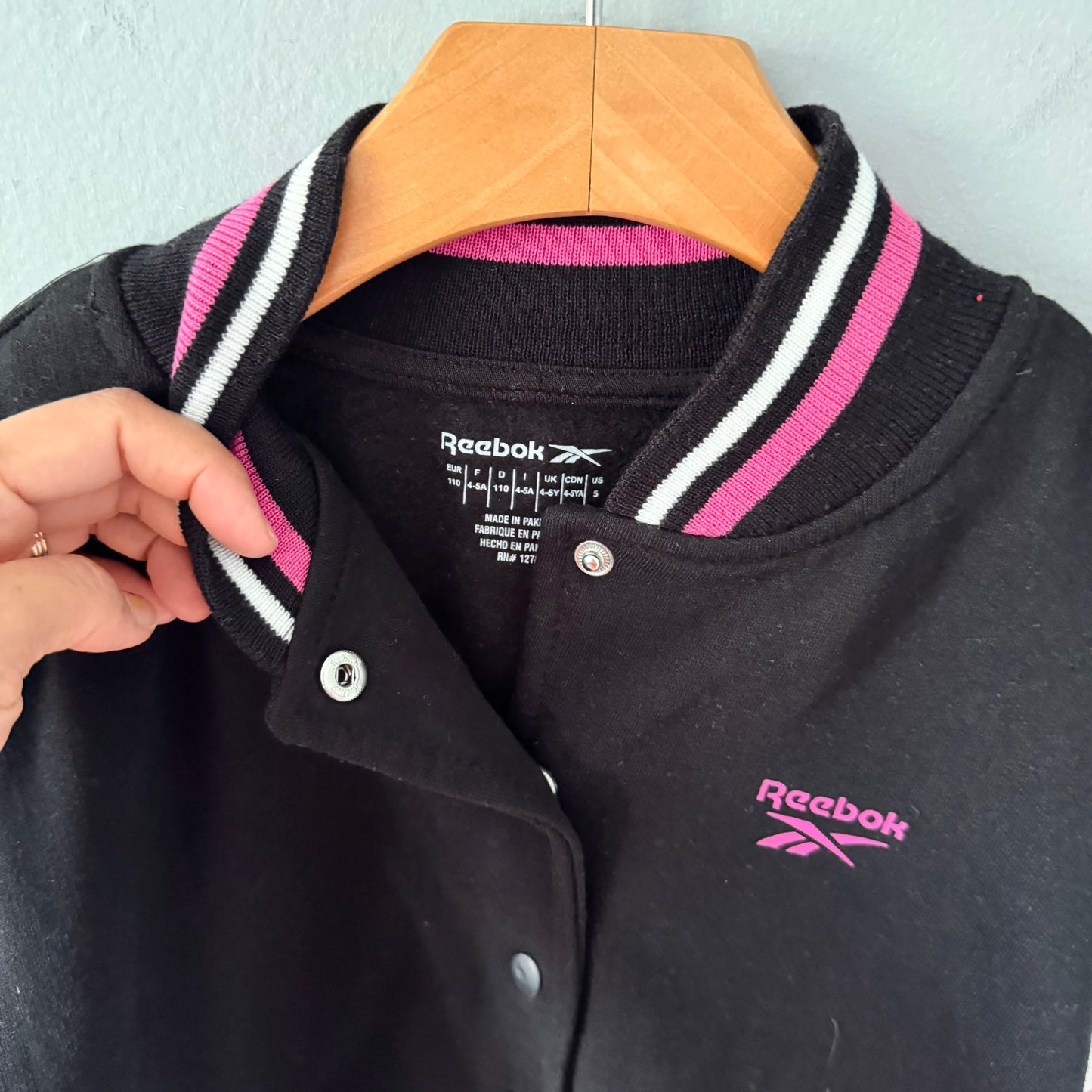 Reebok / Black crew jacket / 4-5Y - New with tag