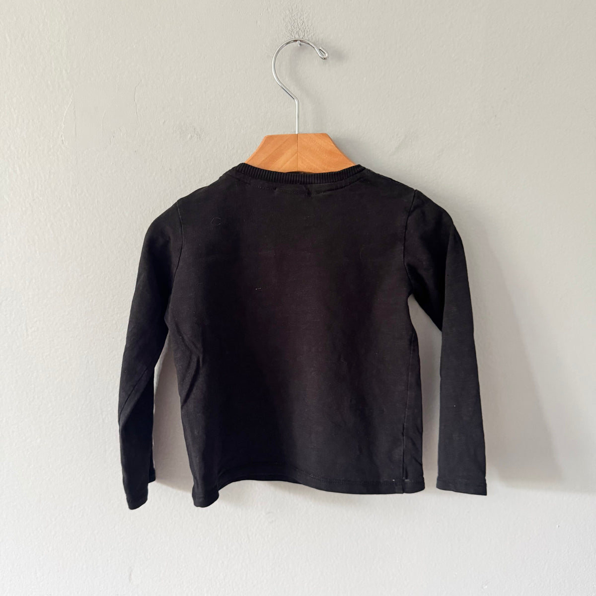 Zara / Black long sleeve shirt / 12-18M