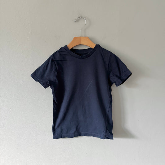 H&M / Navy T-shirt / 4-6Y