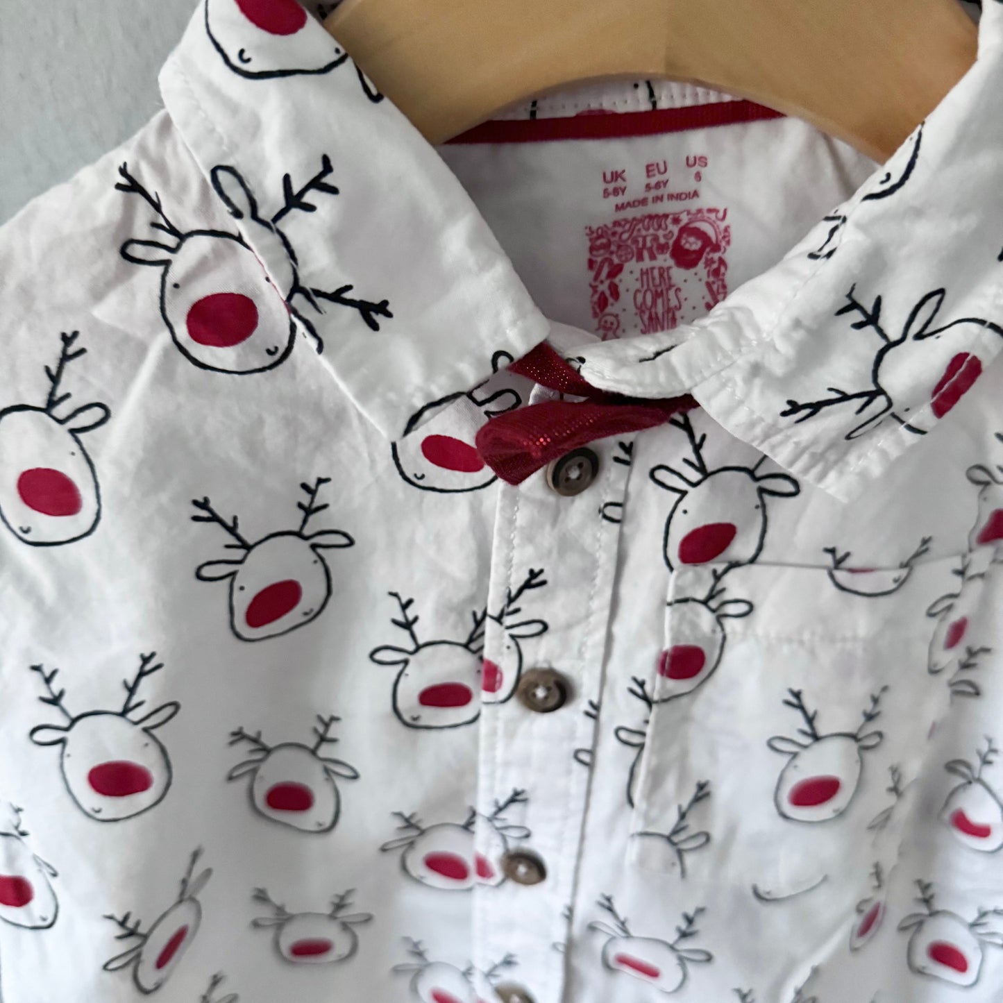F&F / White x reindeer shirt / 5-6Y