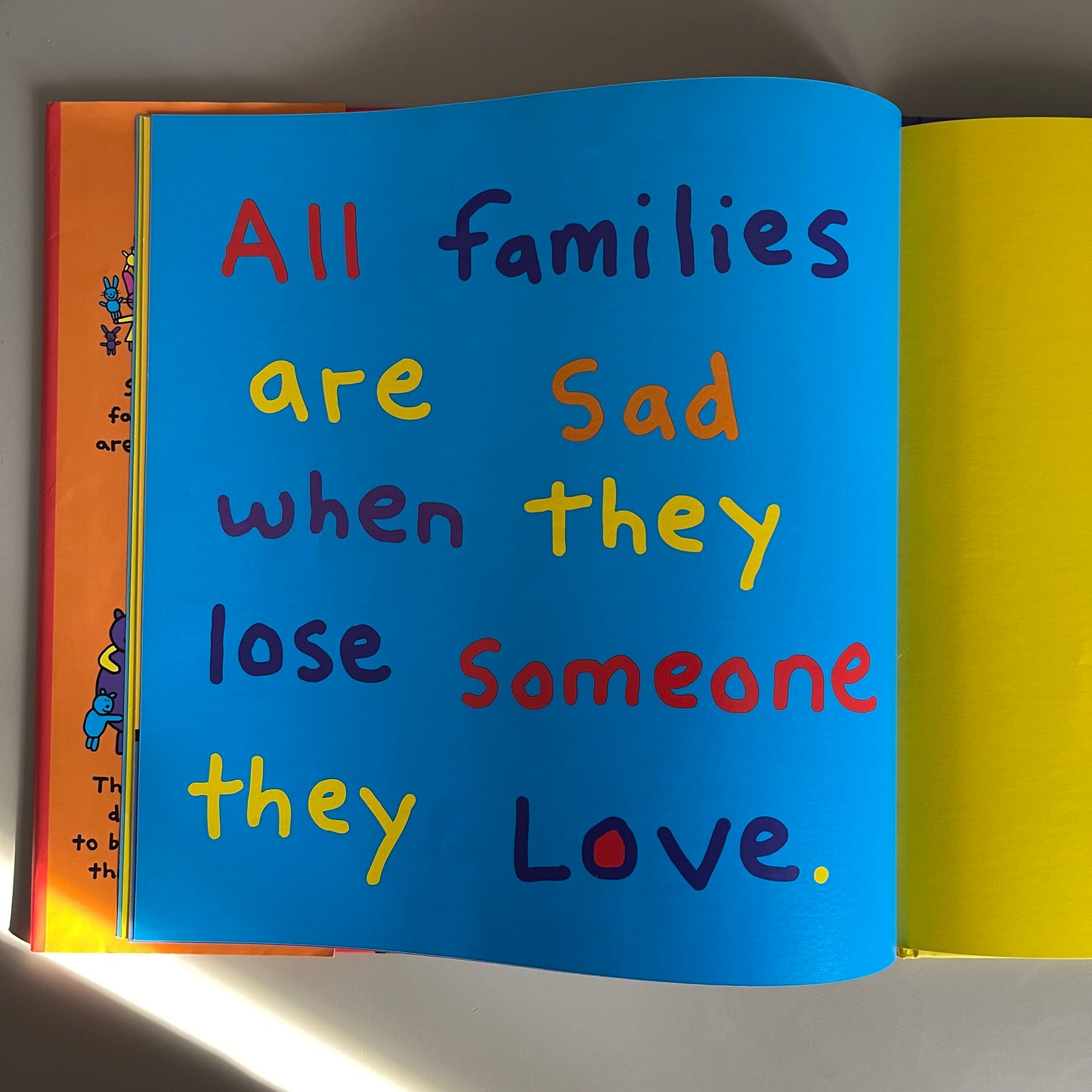 The Family Book / Todd Parr