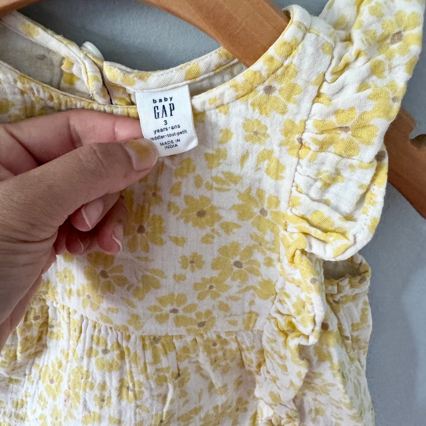 Gap / White x yellow flower muslin tank / 3Y