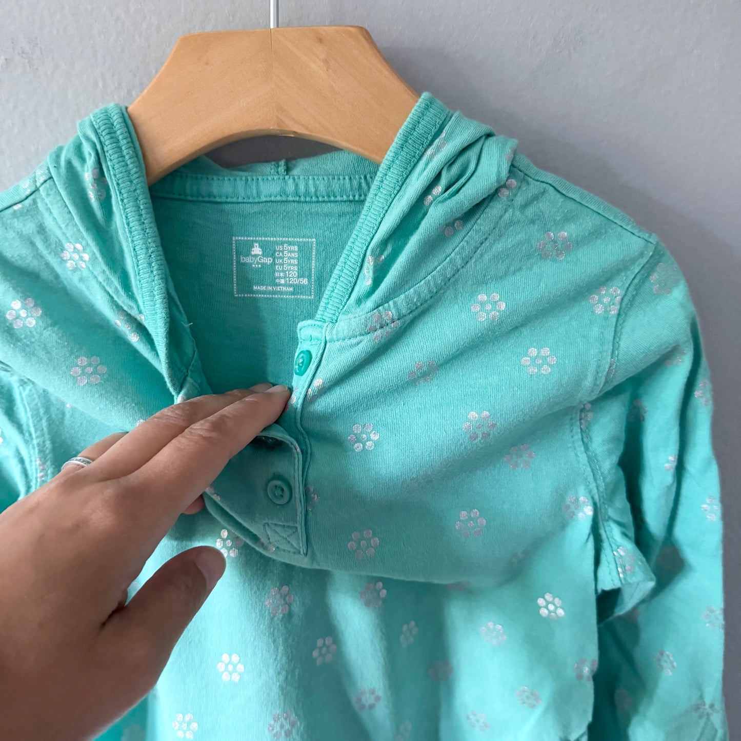 Gap / Mint green long sleeve with hood / 5Y