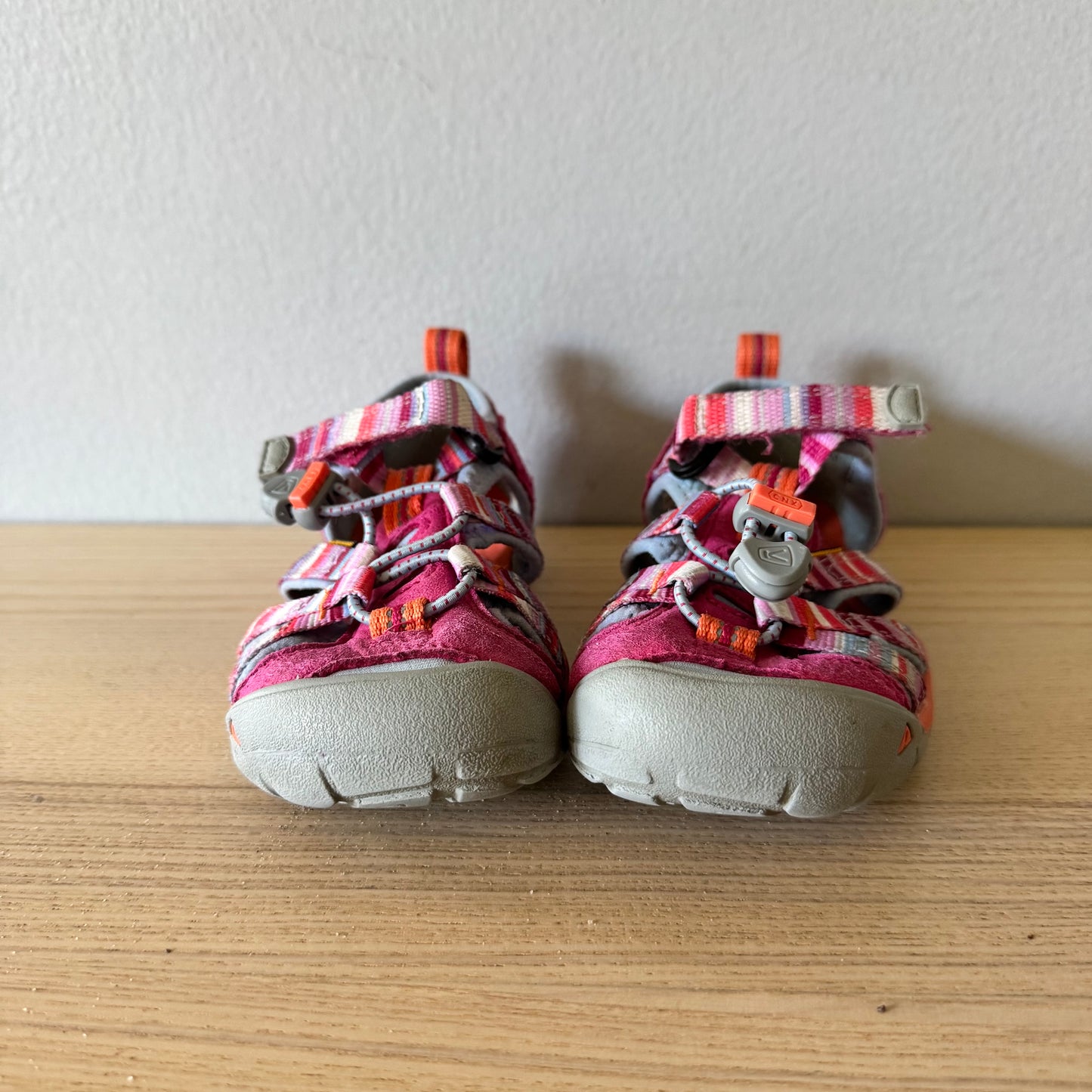 Keen / Sandals / US11