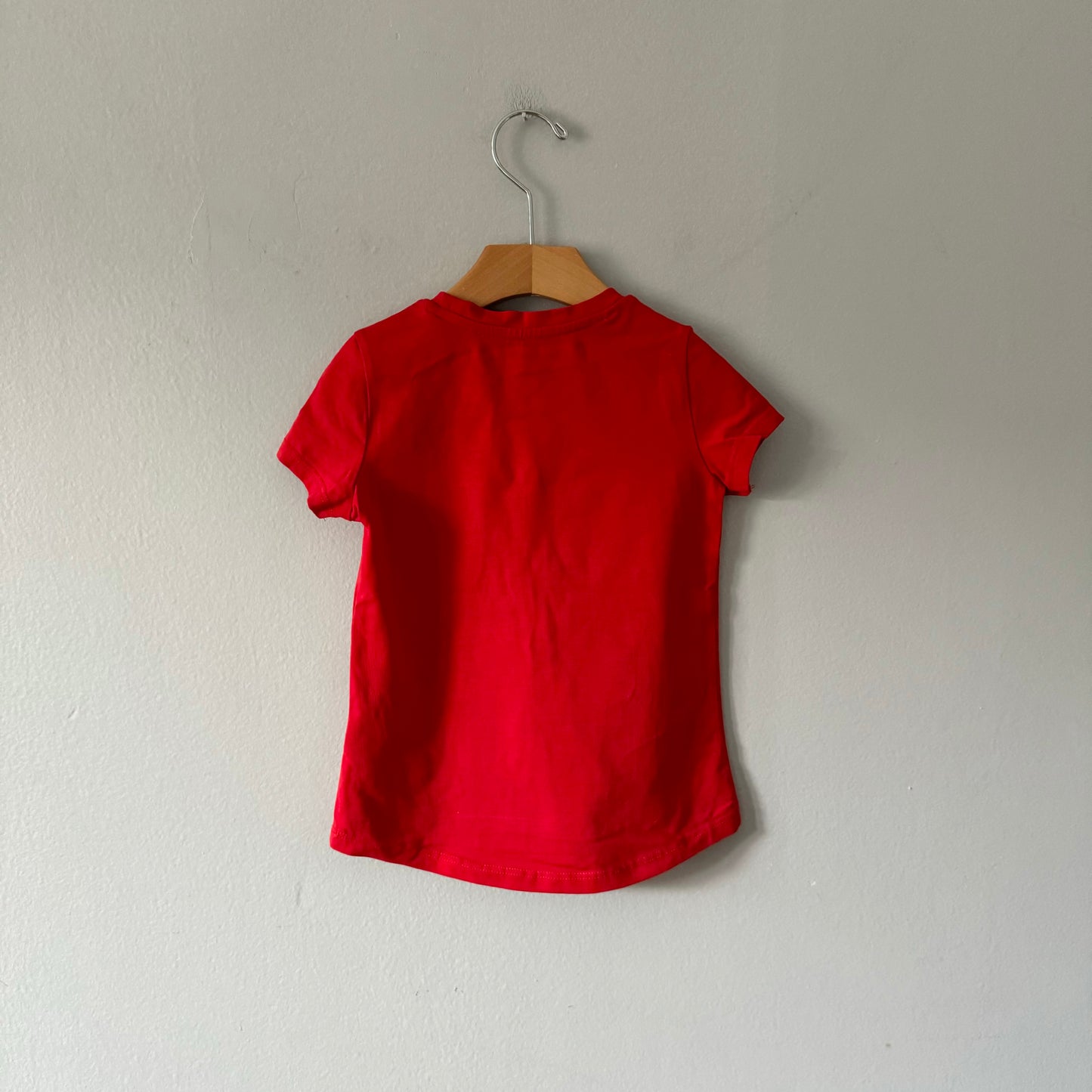 Esprit / Red logo T-shirt / 4-5Y