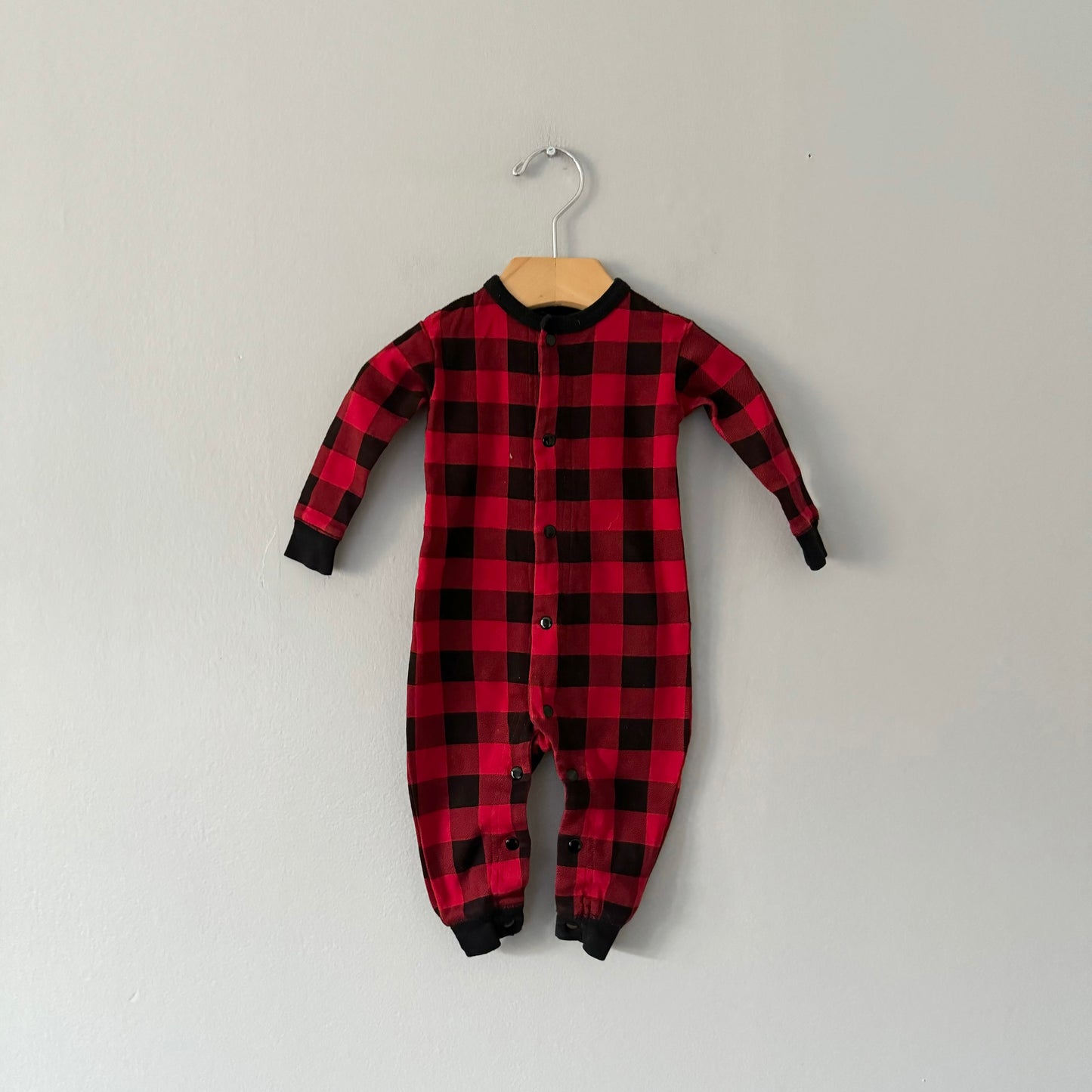 The Blue House / Red x black plaid romper / 3-6M