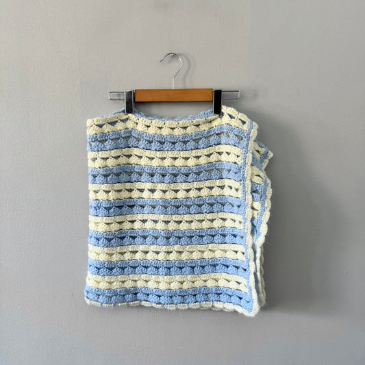 Handmade / White x blue knit blanket / 36 x 35 inches