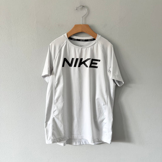 Nike Pro / Dri-Fit white short sleeve top / 8Y