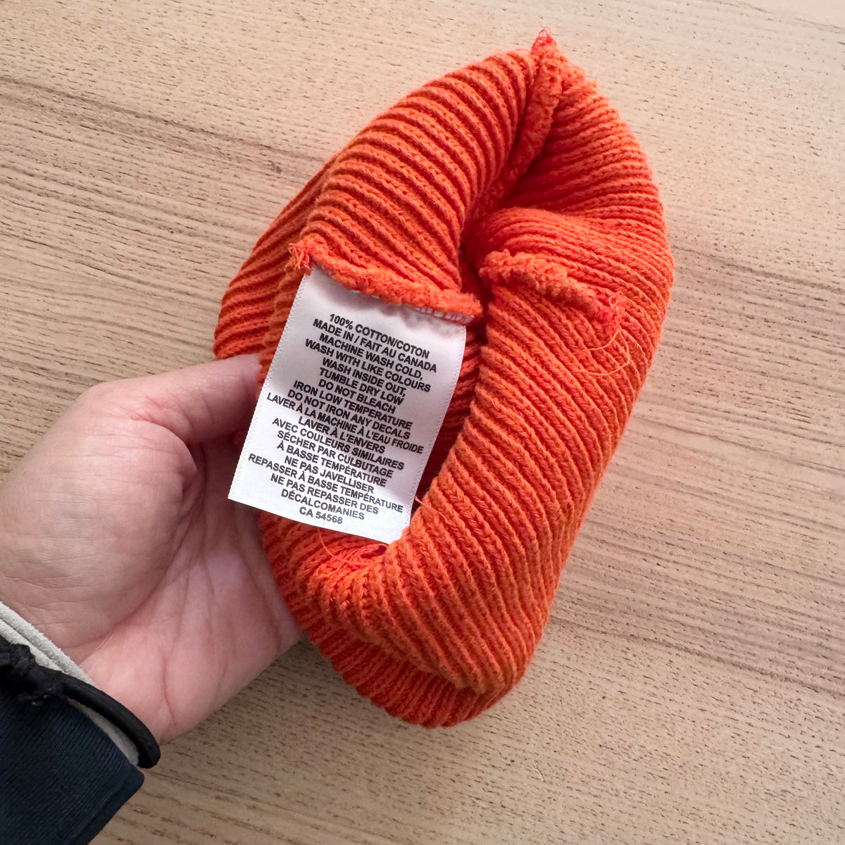 L.V.C / Orange beanie / 2-3Y