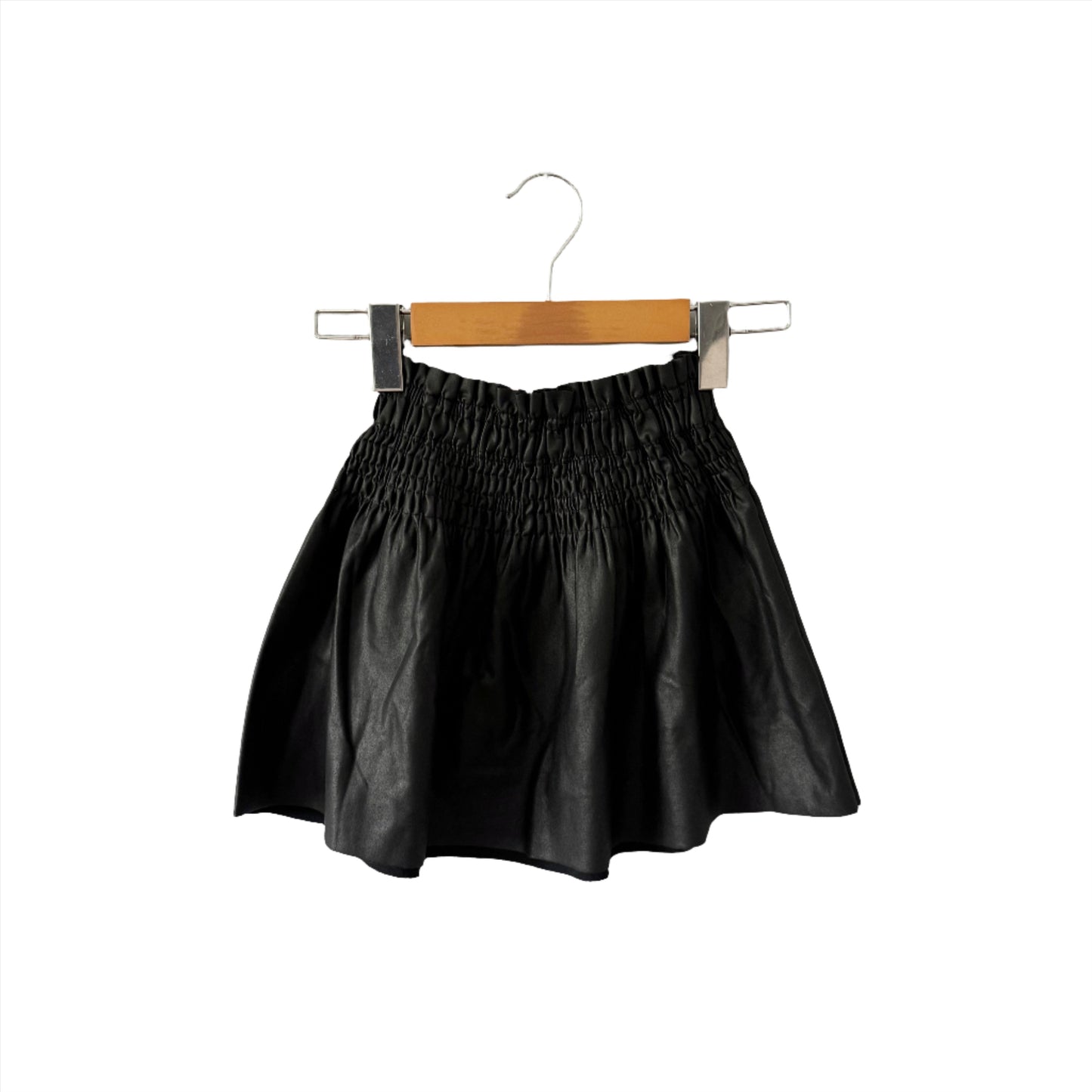 Zara / Black skirt / 6Y