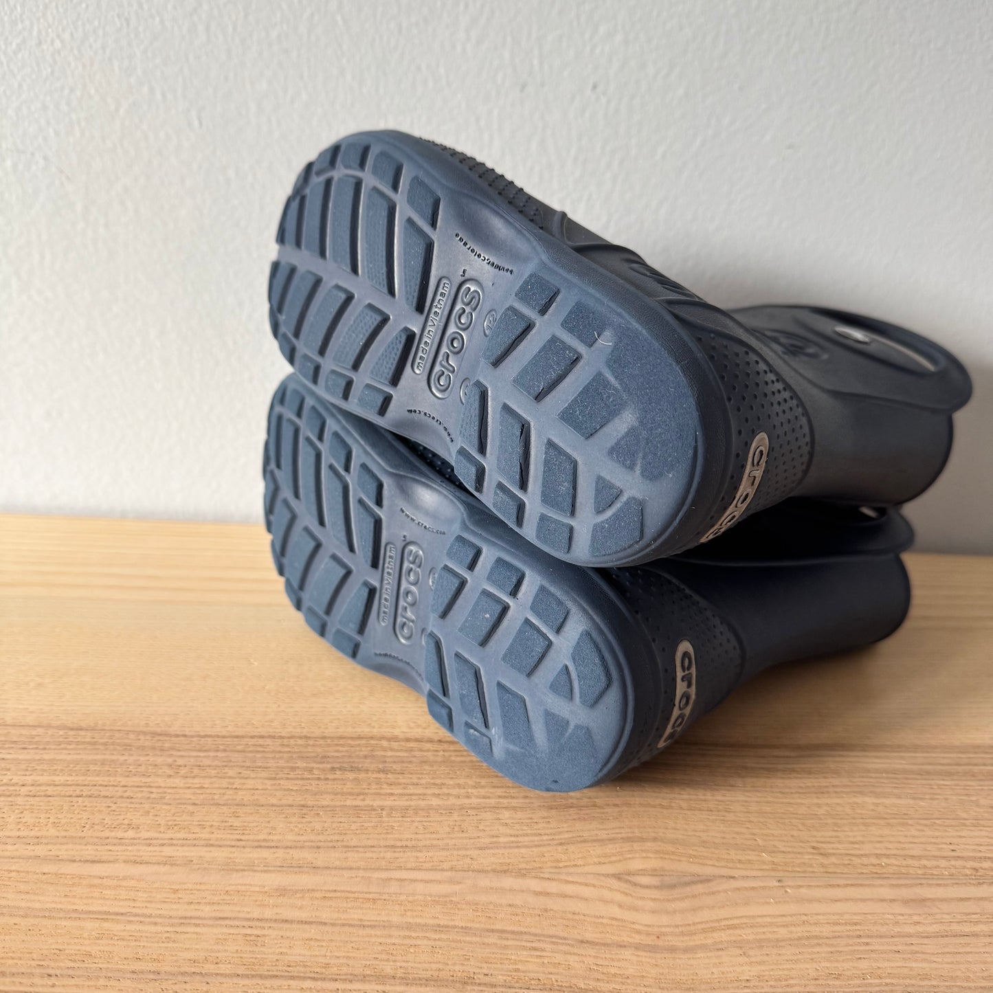 Crocs / Navy rain boots / US12