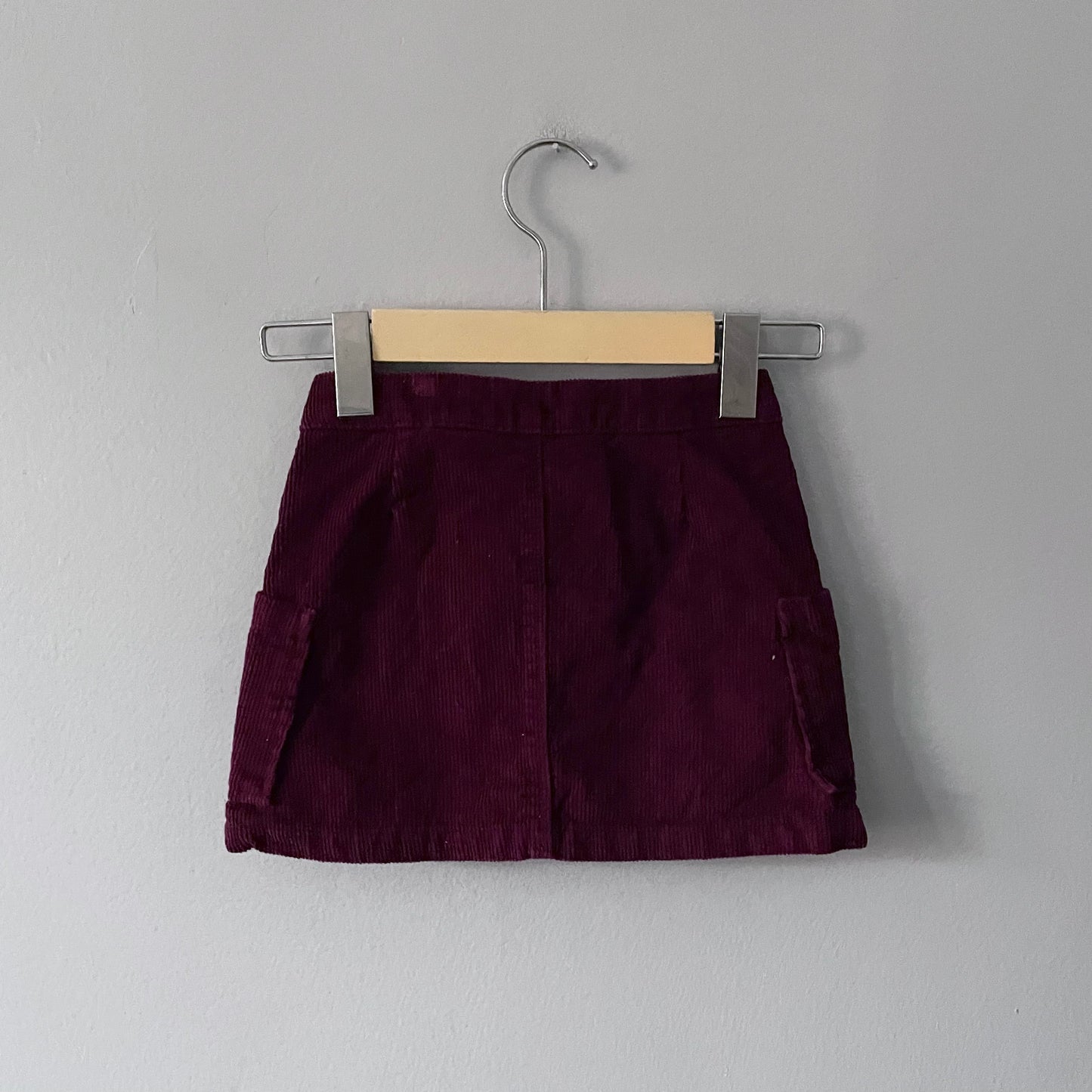 Zara / Burgundy corduroy skirt / 5Y