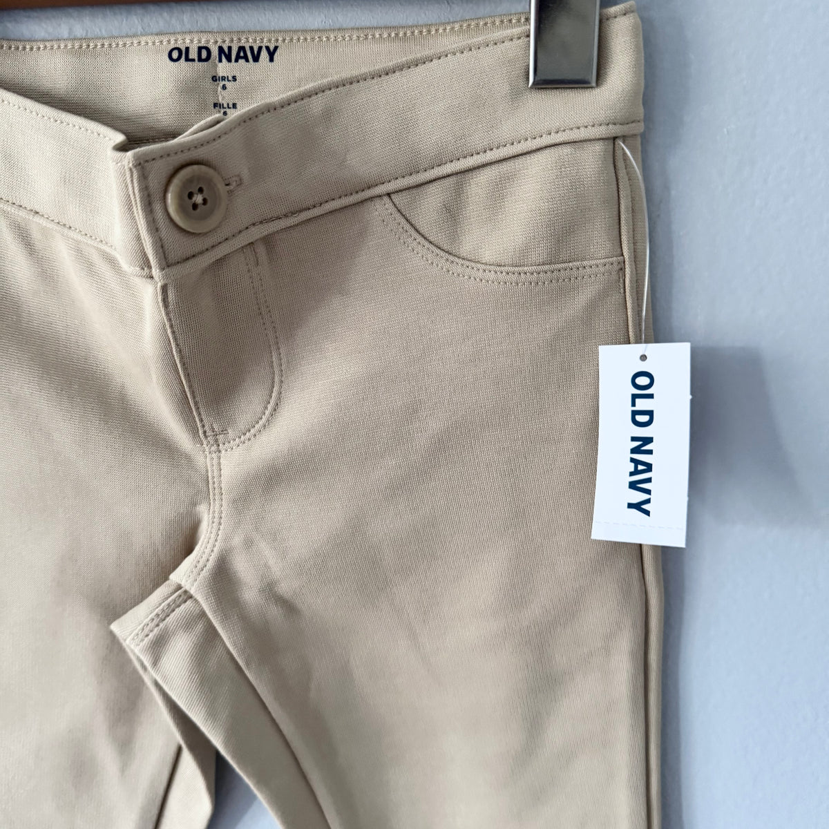 Old Navy / Beige pants / 6Y - New with tag - 2 Available