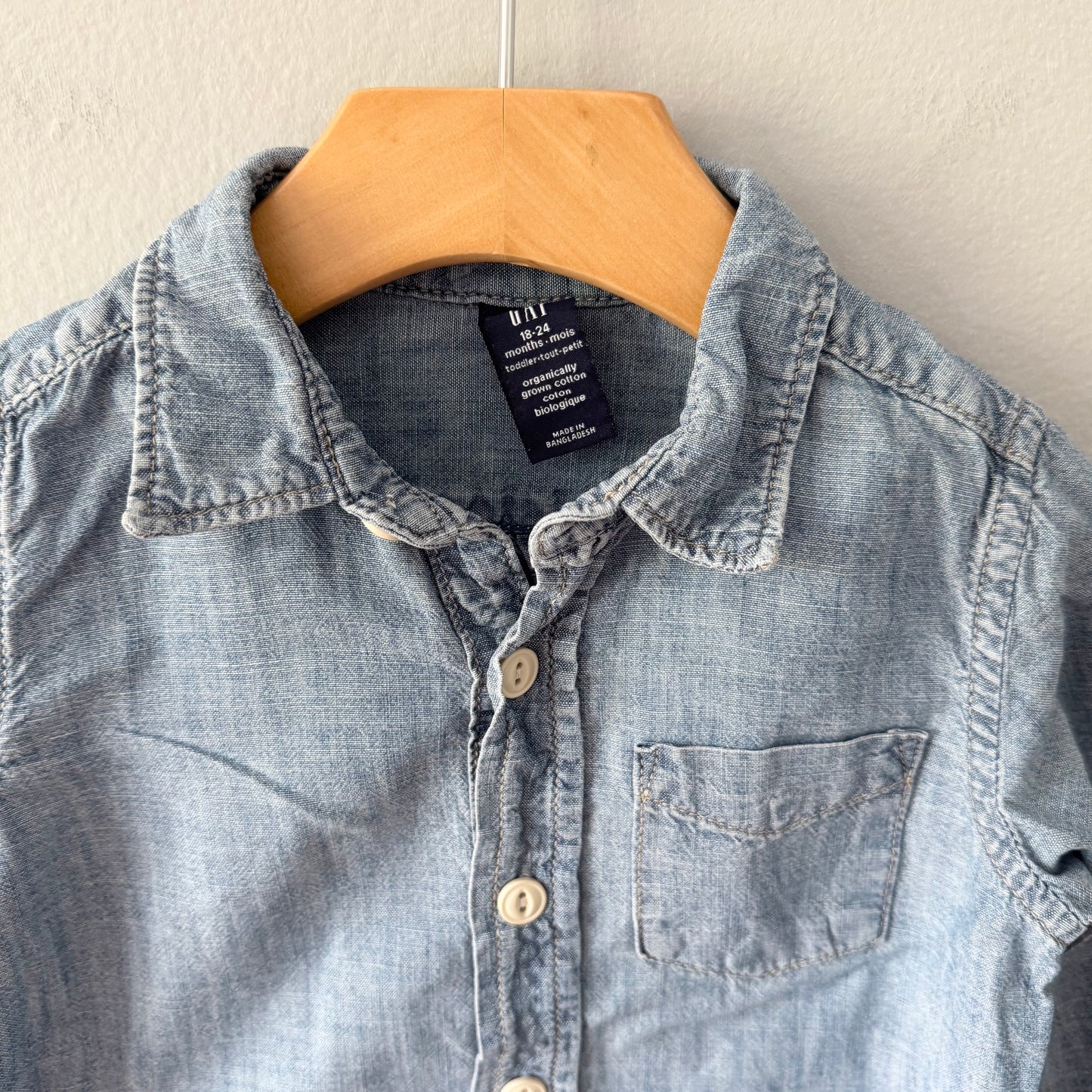 Gap / Chambray long sleeve shirt / 18-24M