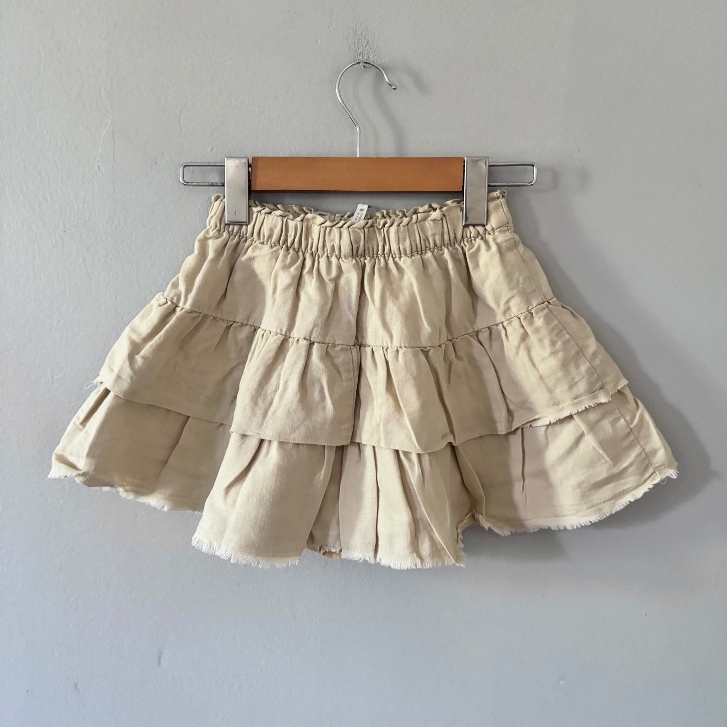 Zara / Beige skort / 11-12Y