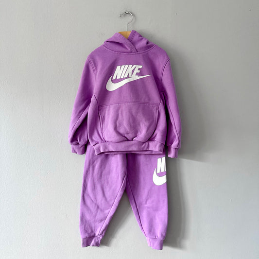Nike / Purple hoodie & sweatpants set / 4-5Y