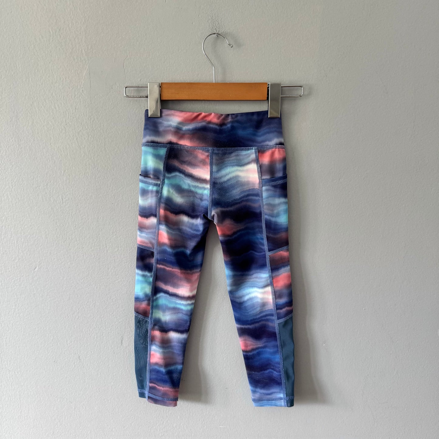 Jill Yoga / Navy orange white leggings / 4Y