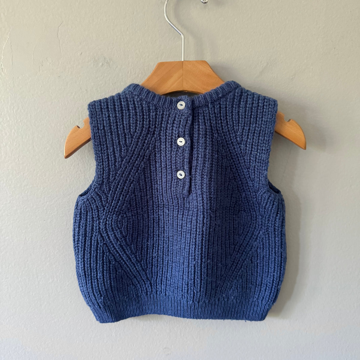 Sergent Major / Blue knit vest / 18M