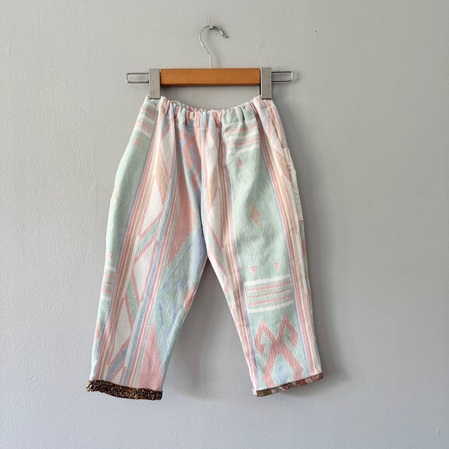 TUP / Upcycle playful pants / 4Y