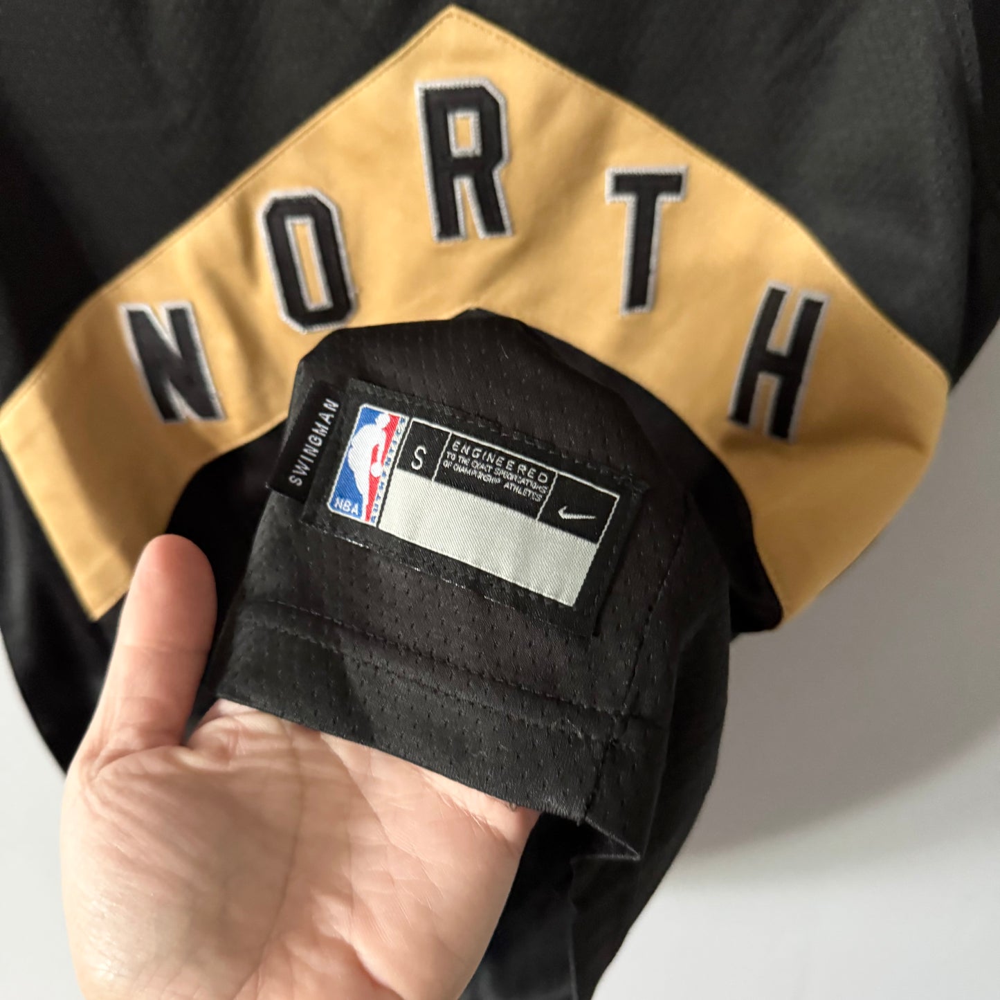 NBA / Toronto Raptors black jersey #9 / S