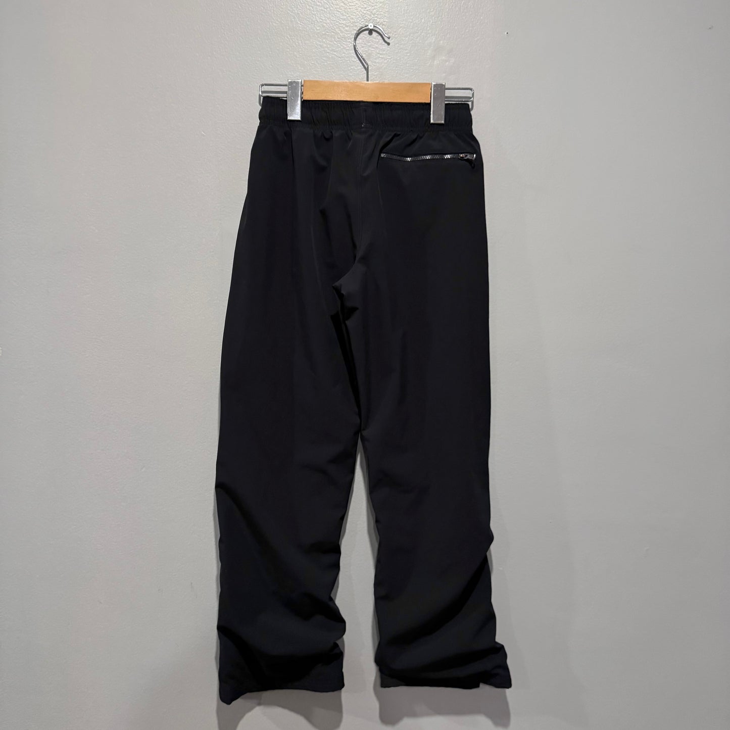 Under Armour / Mesh lined active pants / 9-10Y(Youth M)