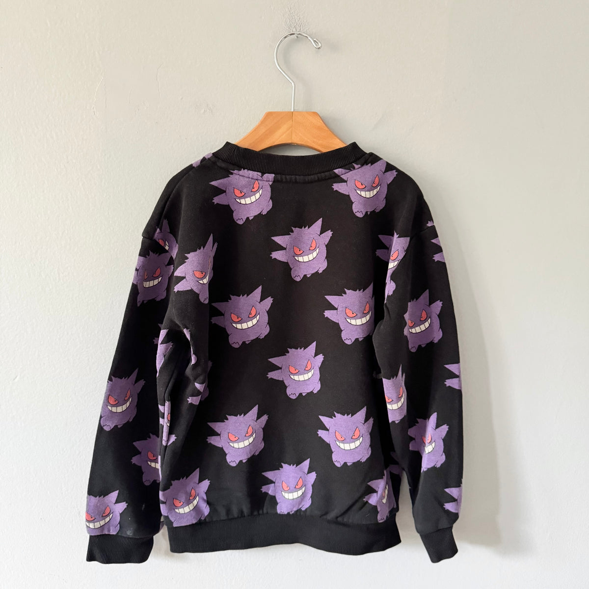 H&M x Pokemon / Black sweatshirt / 7-8Y