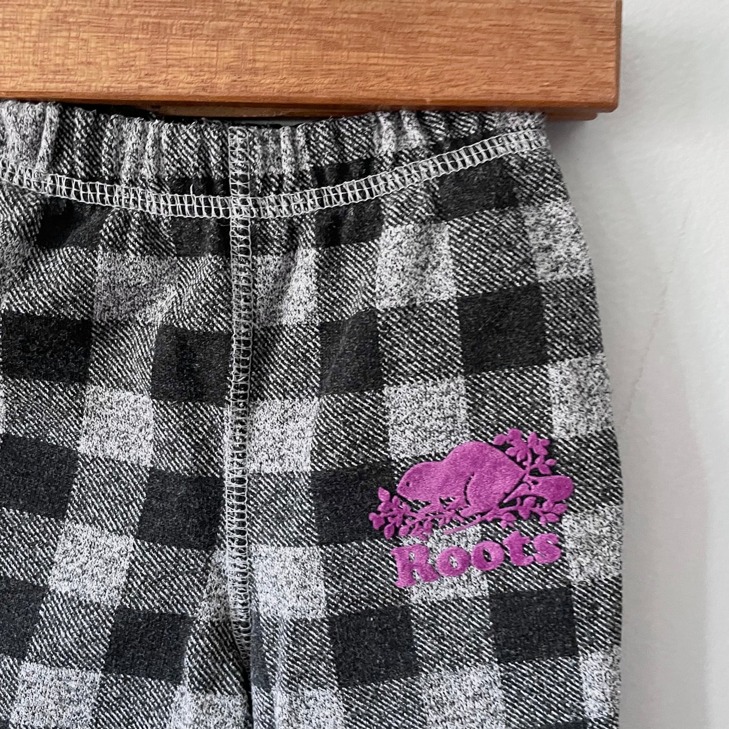 Roots / Plaid sweatpants / 6-12M