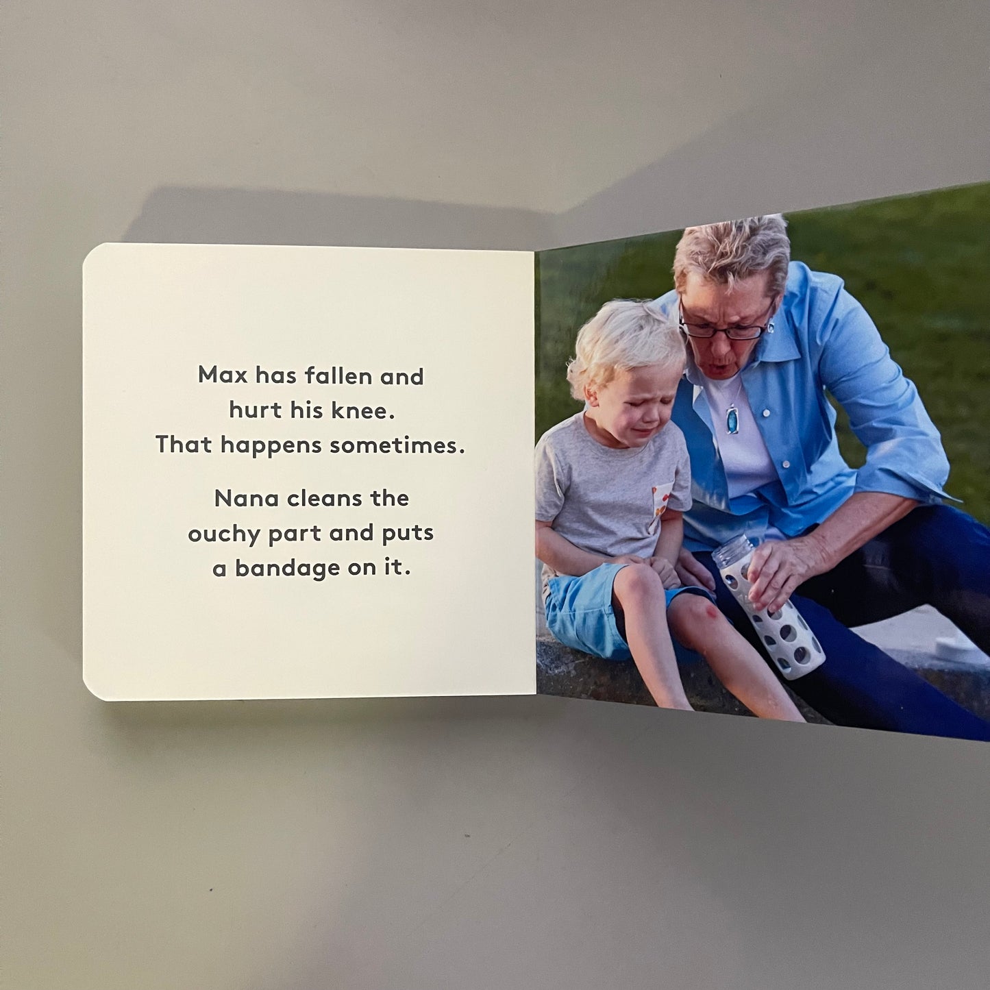 Max and Nana Go to the Park / Lovevery