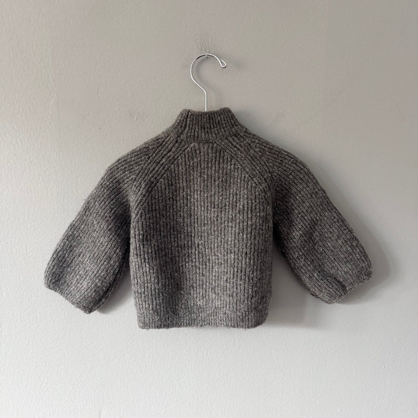 Zara / Grey ribbed knit pullover / 6-9M