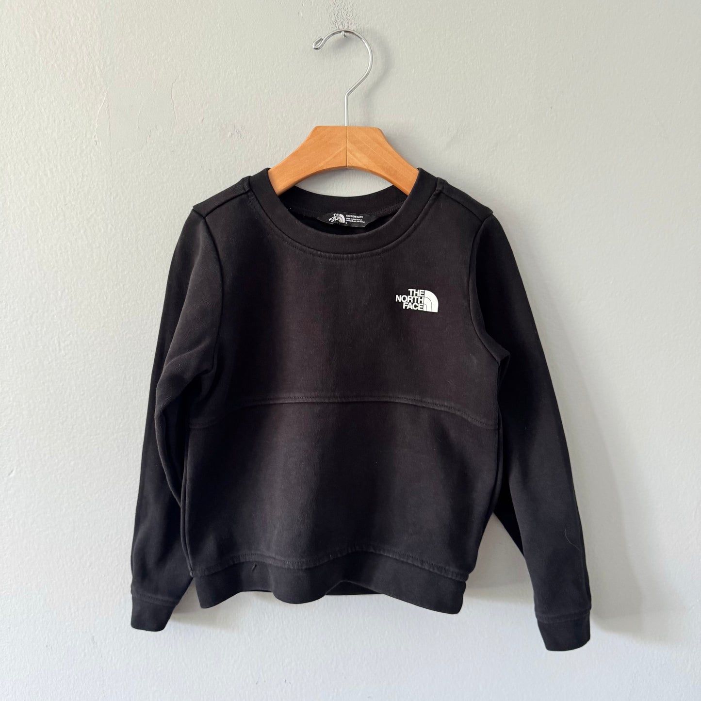 The North Face / Black sweatshirt / 5Y