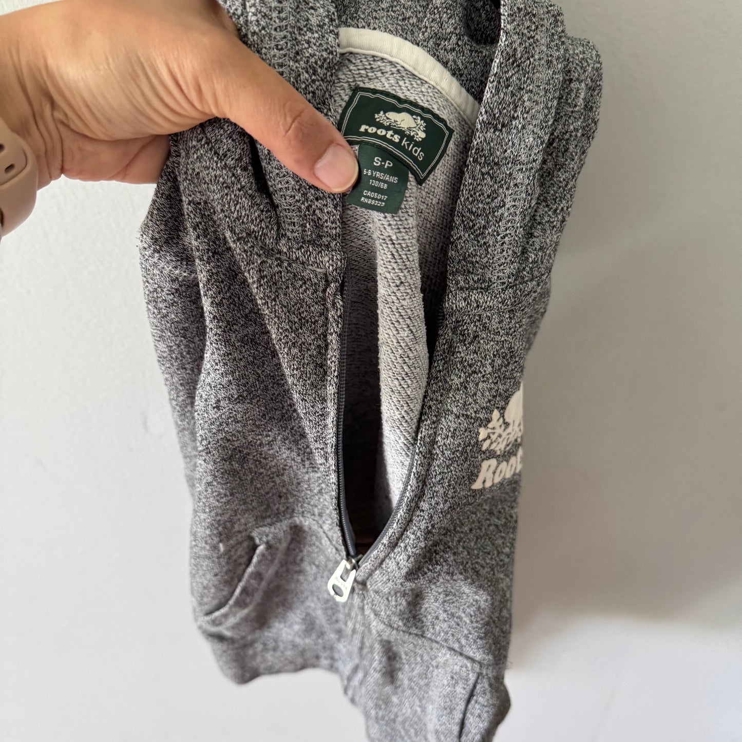 Roots / Salt and pepper zip up hoodie / 5-6Y