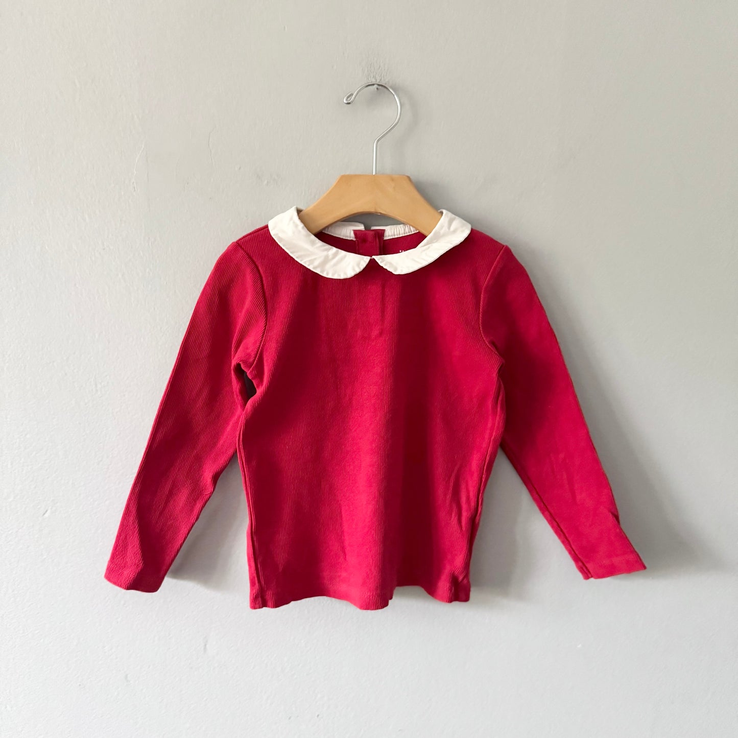 Gap / Red long sleeve with white collar / 4Y
