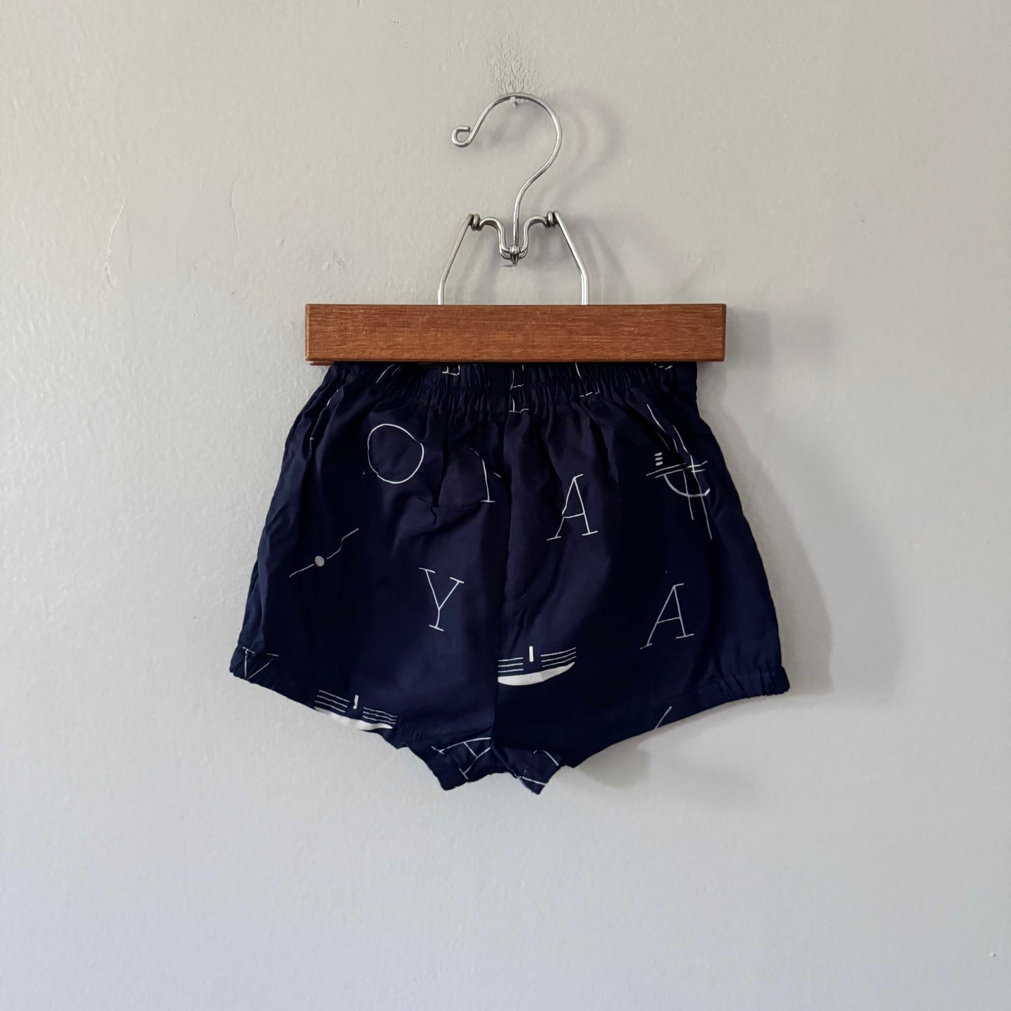No brand / Navy short pants / 3-4T