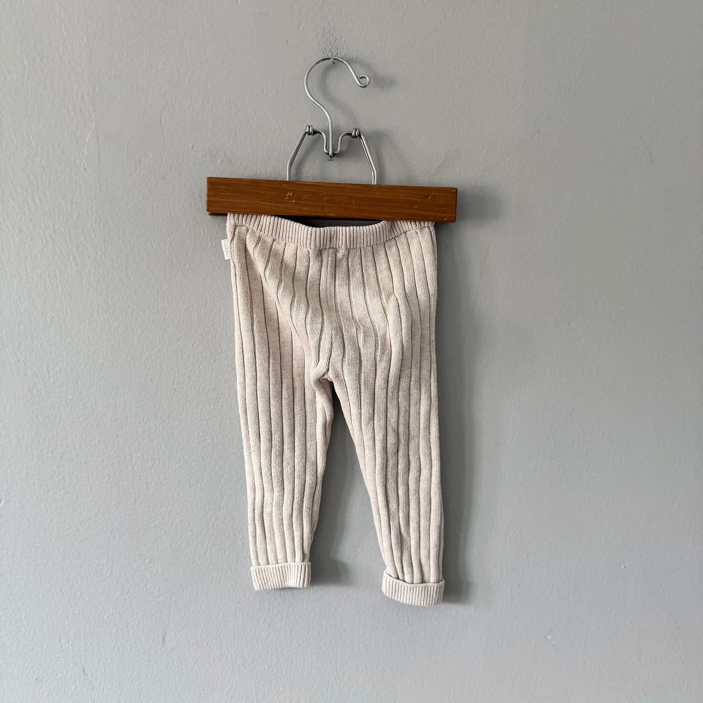 Noppies / Pantalon en tricot côtelé couleur avoine / 6-9M