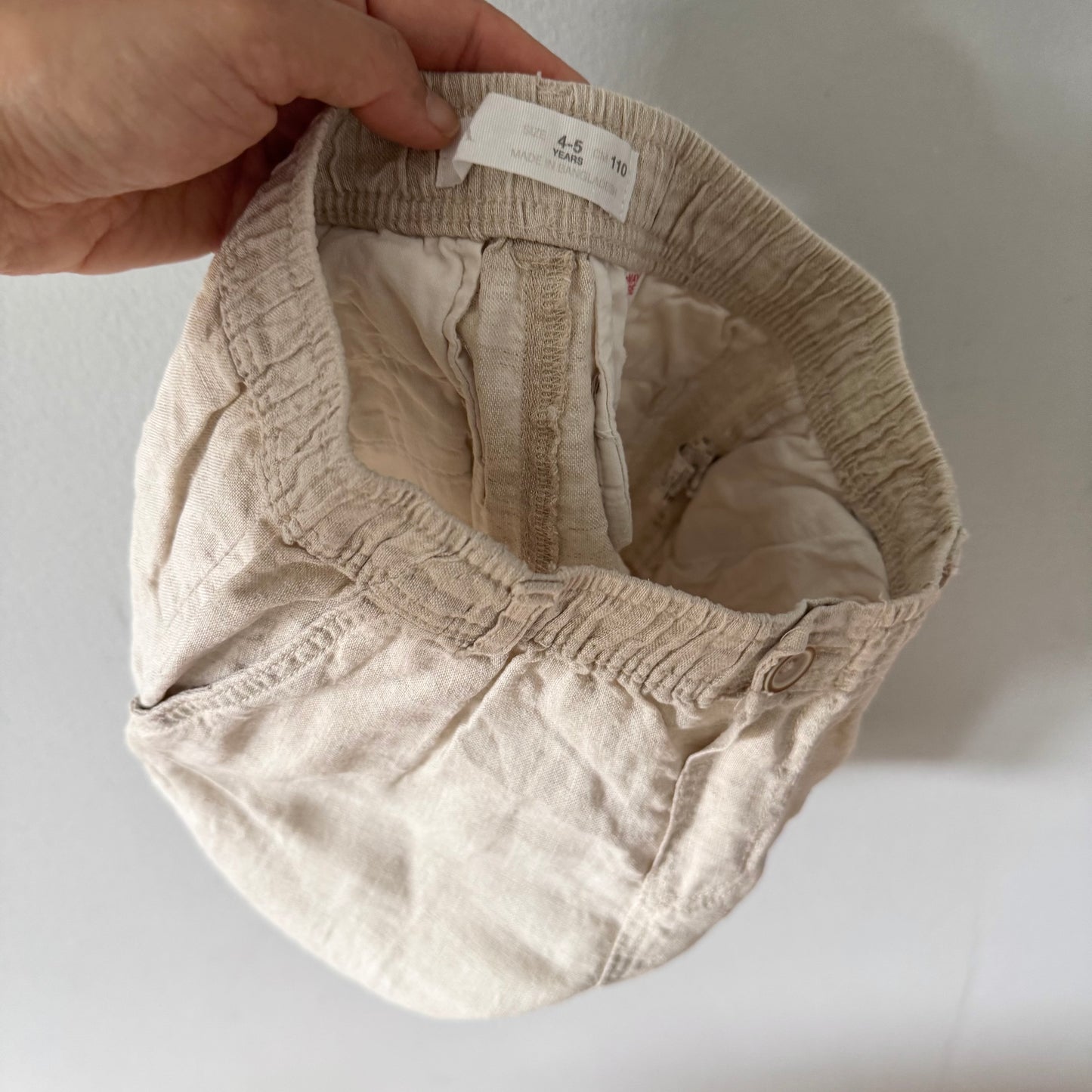 Zara / Beige linen shorts / 4-5Y