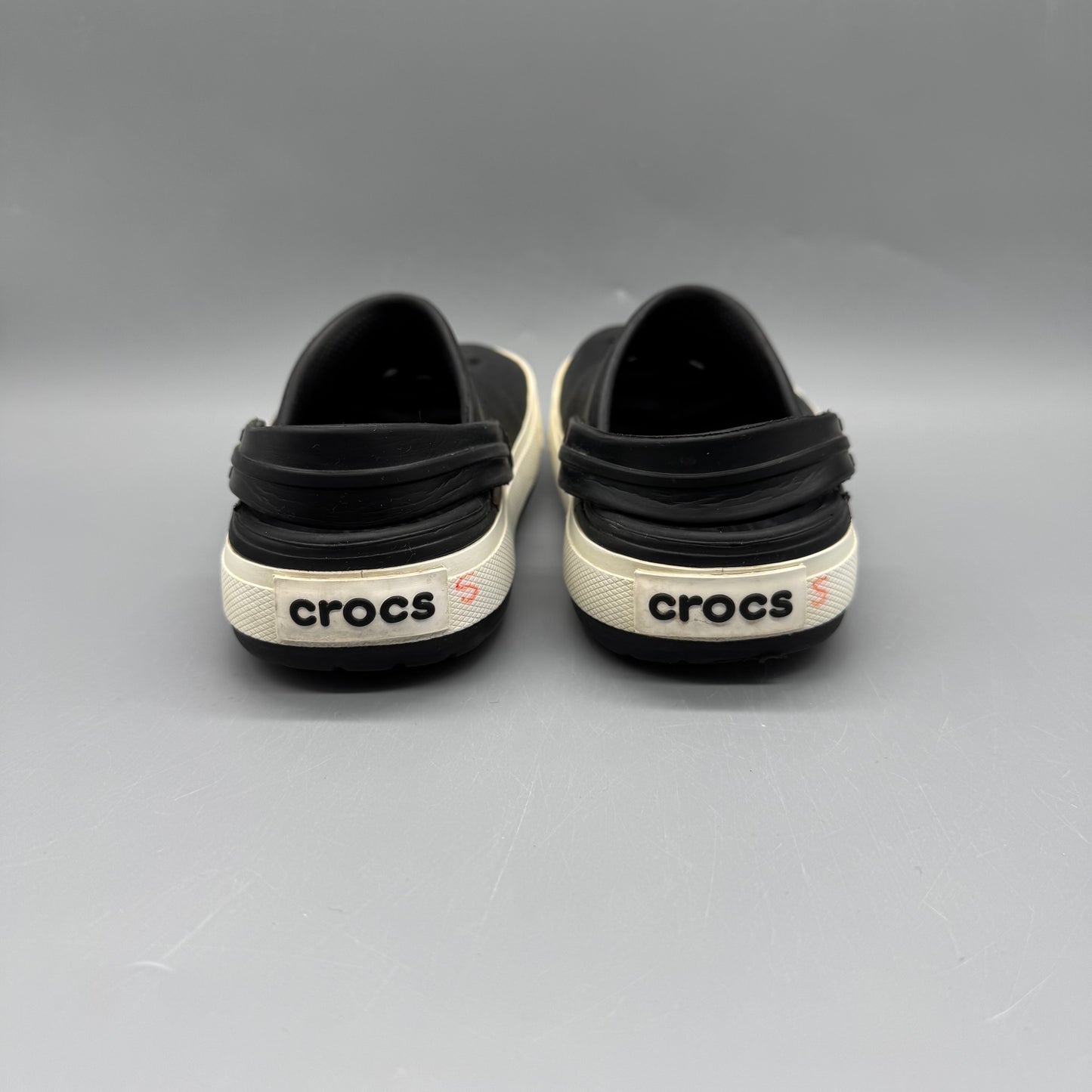 Crocs / Sandals / J2